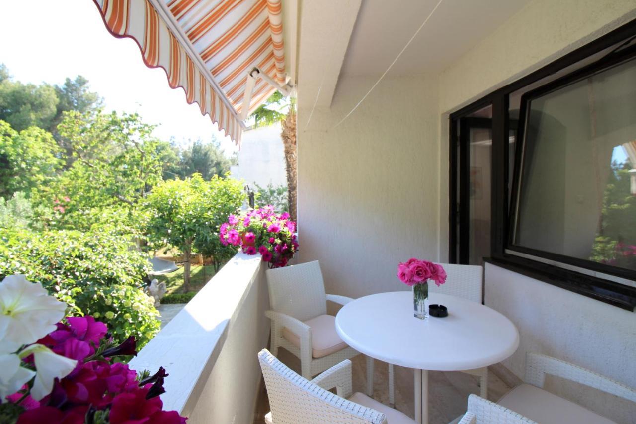 Modern Apartment Sabina With Nice Garden 波雷奇 外观 照片